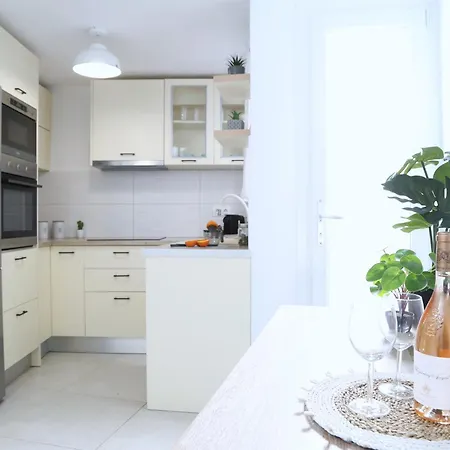 Holiday home Whitelist Lux In *