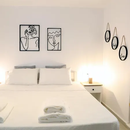 Whitelist Lux In * Mykonos Town